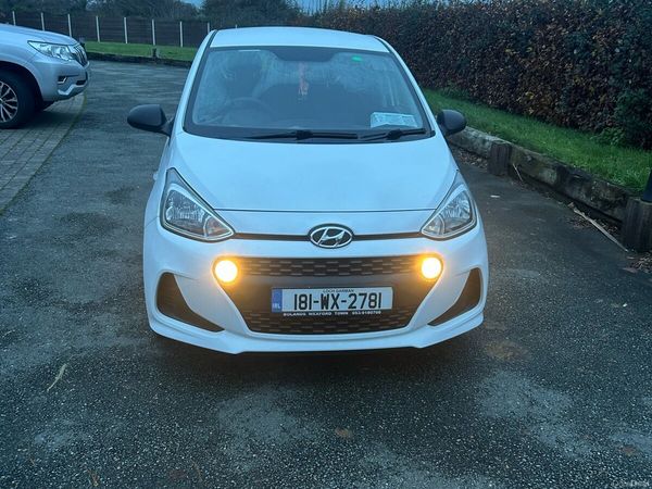 Hyundai i10 Hatchback, Petrol, 2018, White