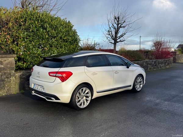 Citroen DS 5 Hatchback, Diesel, 2013, White