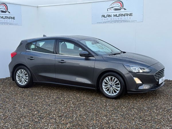 Ford Focus Hatchback, Diesel, 2021, Grey