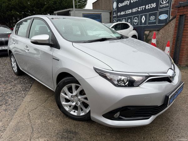 Toyota Auris Hatchback, Petrol Hybrid, 2016, Silver