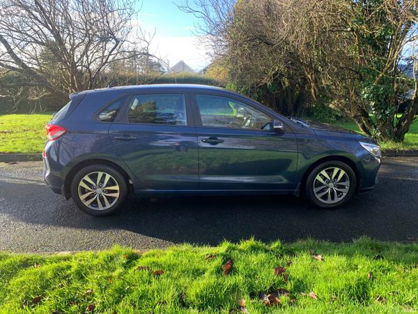 Hyundai i30 Hatchback, Petrol, 2017, Blue