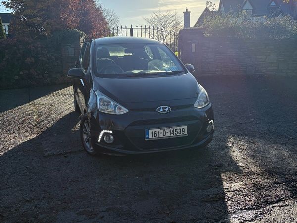 Hyundai i10 Hatchback, Petrol, 2016, Black