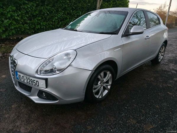 Alfa Romeo Giulietta Hatchback, Diesel, 2010, Silver