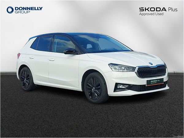 Skoda Fabia Hatchback, Petrol, 2022, White