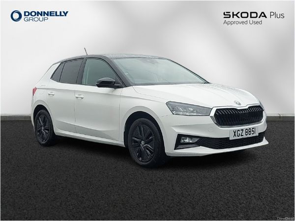 Skoda Fabia Hatchback, Petrol, 2022, White