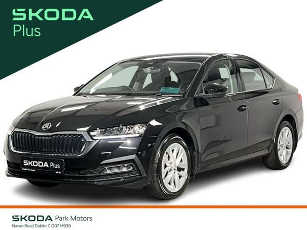 Skoda Octavia Saloon, Petrol, 2023, Black