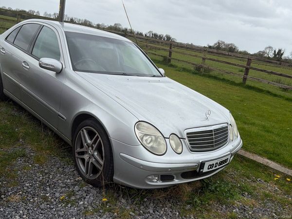 Mercedes-Benz E-Class Saloon, Petrol, 2003, Silver