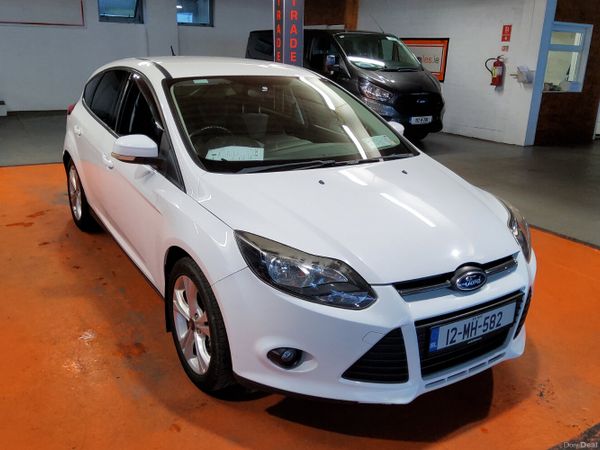 Ford Focus Hatchback, Diesel, 2012, White