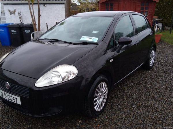 Fiat Punto Hatchback, Petrol, 2012, Black
