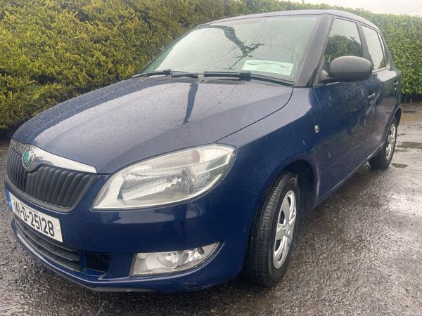 Skoda Fabia Hatchback, Petrol, 2014, Blue