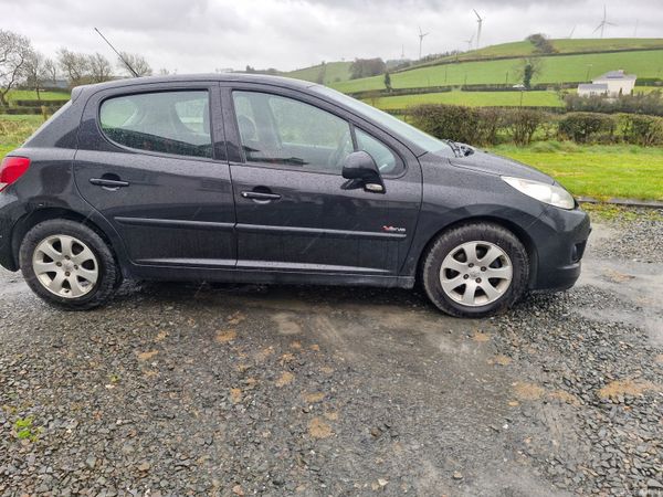 Peugeot 207 Hatchback, Diesel, 2010, Black