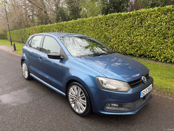 Volkswagen Polo Hatchback, Petrol, 2015, Blue