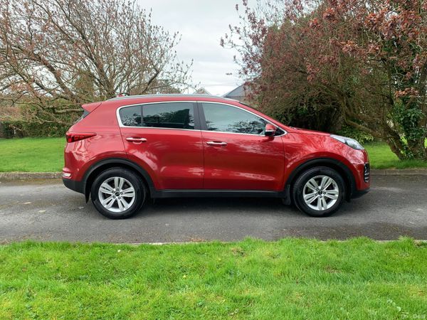 Kia Sportage SUV, Diesel, 2016, Red