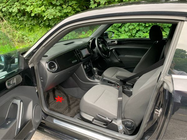 Volkswagen Beetle Hatchback, Petrol, 2013, Black