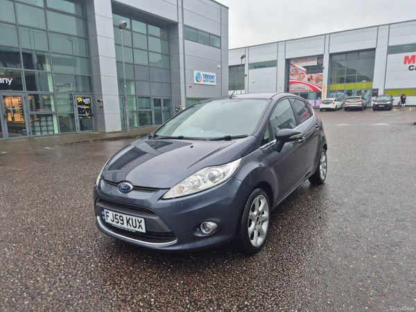 Ford Fiesta Hatchback, Petrol, 2009, Grey