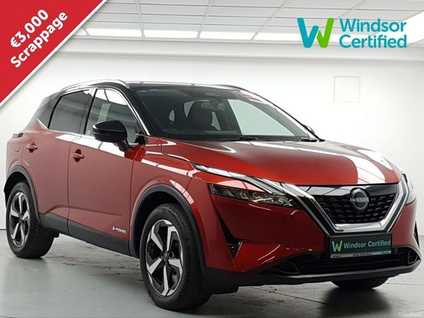 Nissan Qashqai MPV, Petrol, 2023, Red