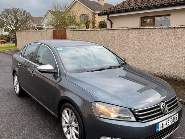 Volkswagen Passat Saloon, Diesel, 2014, Grey