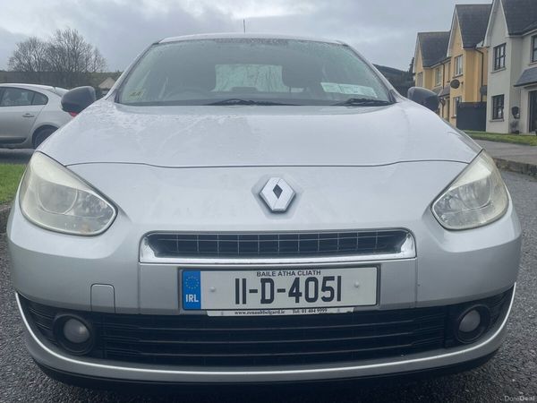 Renault Fluence Saloon, Diesel, 2011, Silver