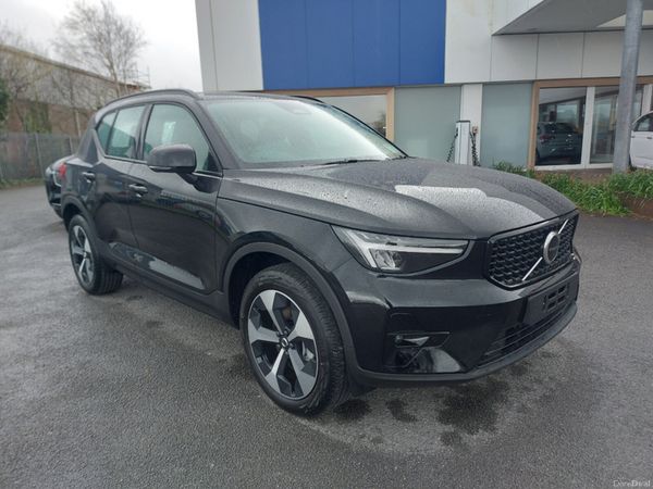 Volvo XC40 SUV, Petrol, 2026, Black