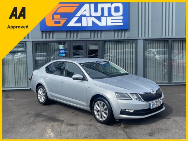Skoda Octavia Hatchback, Petrol, 2020, Grey