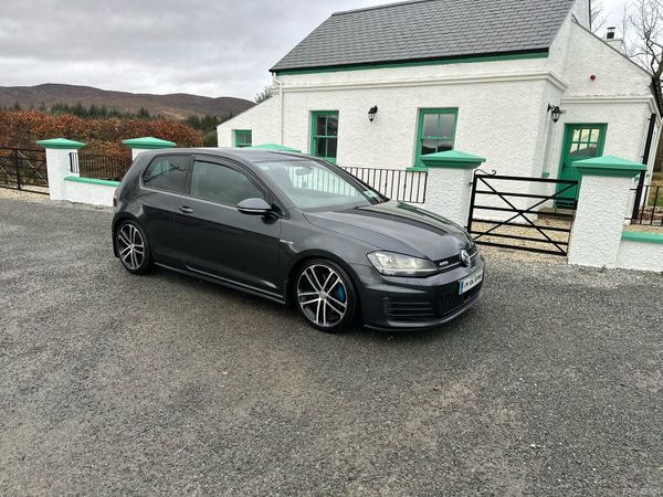 Volkswagen Golf Hatchback, Diesel, 2017, Grey