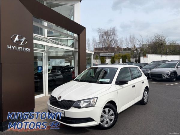 Skoda Fabia Hatchback, Petrol, 2016, White