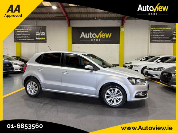 Volkswagen Polo Hatchback, Petrol, 2015, Silver