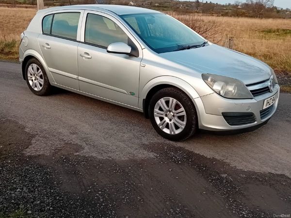 Vauxhall Astra Hatchback, Petrol, 2007, Silver