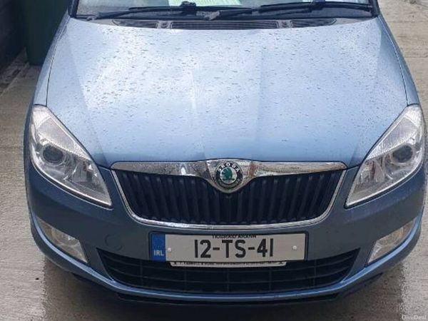 Skoda Fabia Hatchback, Diesel, 2012, Grey