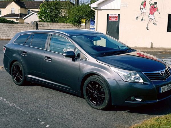 Toyota Avensis Estate, Diesel, 2009, Grey
