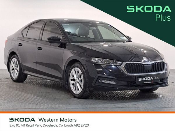 Skoda Octavia Saloon, Petrol, 2024, Black