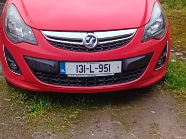 Vauxhall Corsa Hatchback, Petrol, 2013, Red
