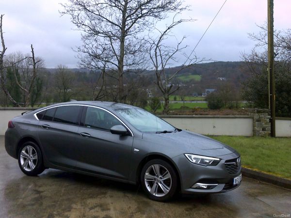 Vauxhall Insignia Hatchback, Diesel, 2018, Grey