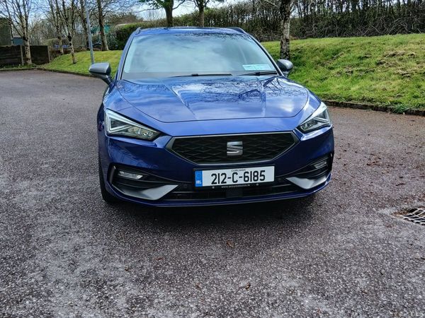 SEAT Leon Estate, Petrol Plug-in Hybrid, 2021, Blue