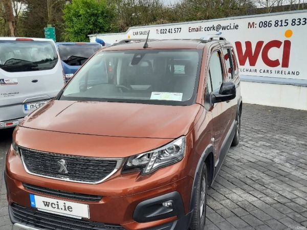 Peugeot Rifter MPV, Diesel, 2022, Bronze