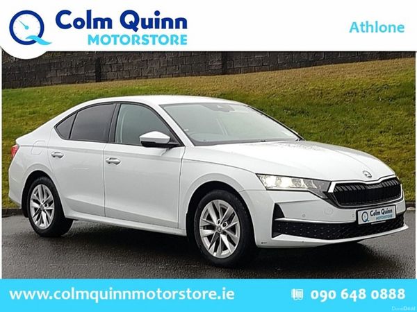Skoda Octavia Saloon, Diesel, 2024, White