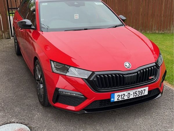 Skoda Octavia Estate, Diesel, 2021, Red