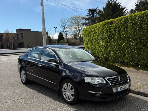 Volkswagen Passat Saloon, Petrol, 2010, Black