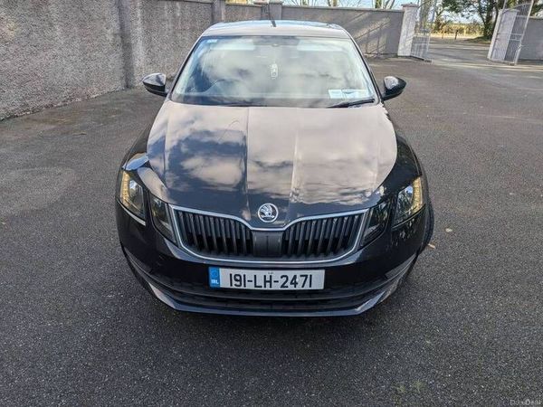 Skoda Octavia Hatchback, Diesel, 2019, Black