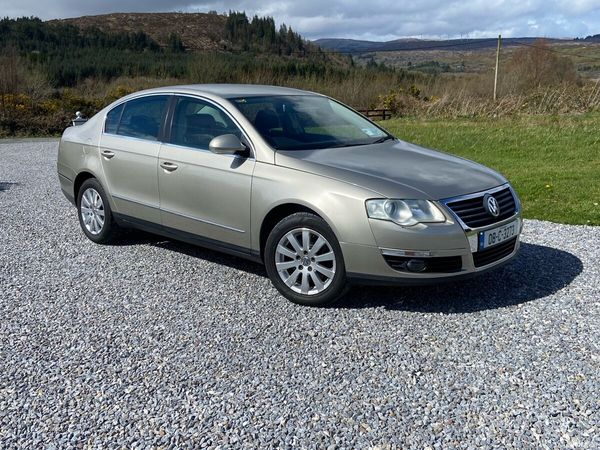 Volkswagen Passat Saloon, Diesel, 2008, Beige