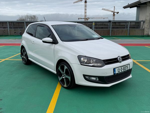 Volkswagen Polo Hatchback, Petrol, 2012, White