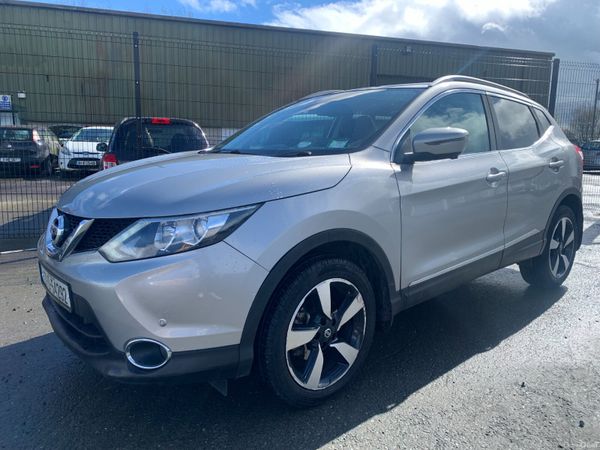 Nissan Qashqai SUV, Petrol, 2017, Silver