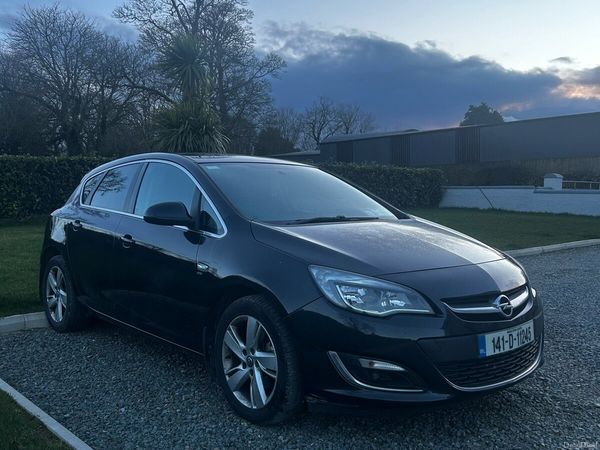 Opel Astra MPV, Diesel, 2014, Black