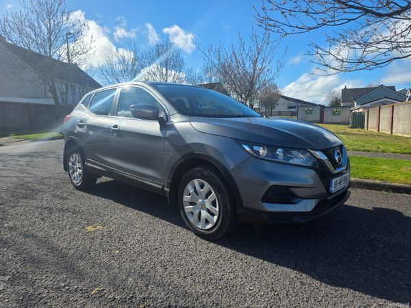Nissan Qashqai MPV, Diesel, 2018, Grey