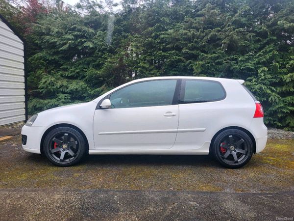 Volkswagen Golf Hatchback, Petrol, 2008, White