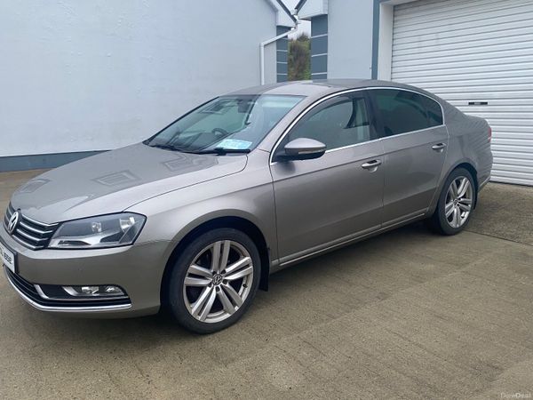 Volkswagen Passat Saloon, Diesel, 2012, Brown