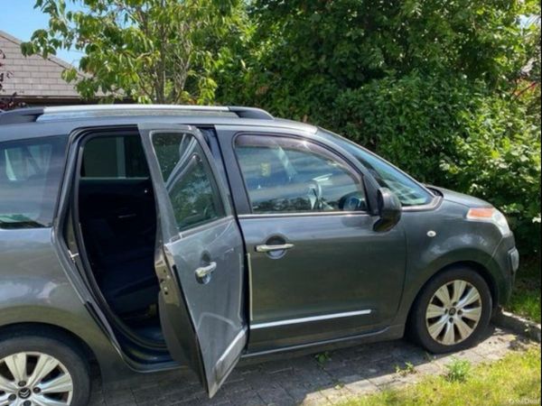 Citroen C3 Picasso MPV, Diesel, 2013, Grey