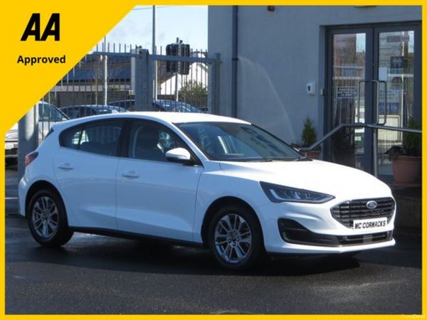 Ford Focus Hatchback, Petrol, 2023, White