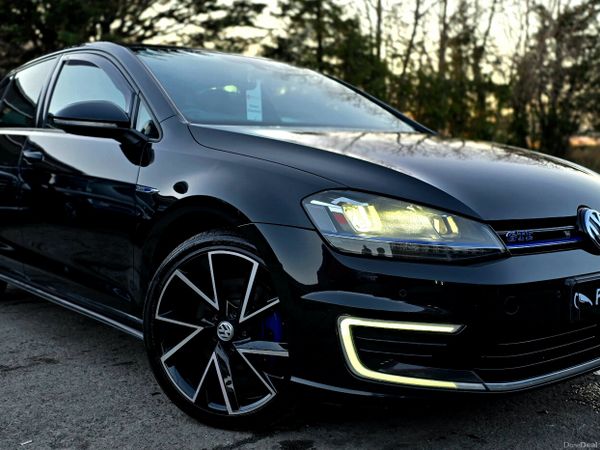 Volkswagen Golf Hatchback, Petrol Plug-in Hybrid, 2015, Black