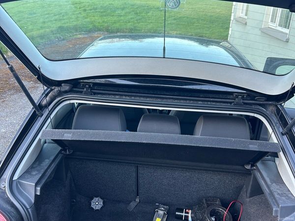 Volkswagen Polo Hatchback, Petrol, 2009, Black